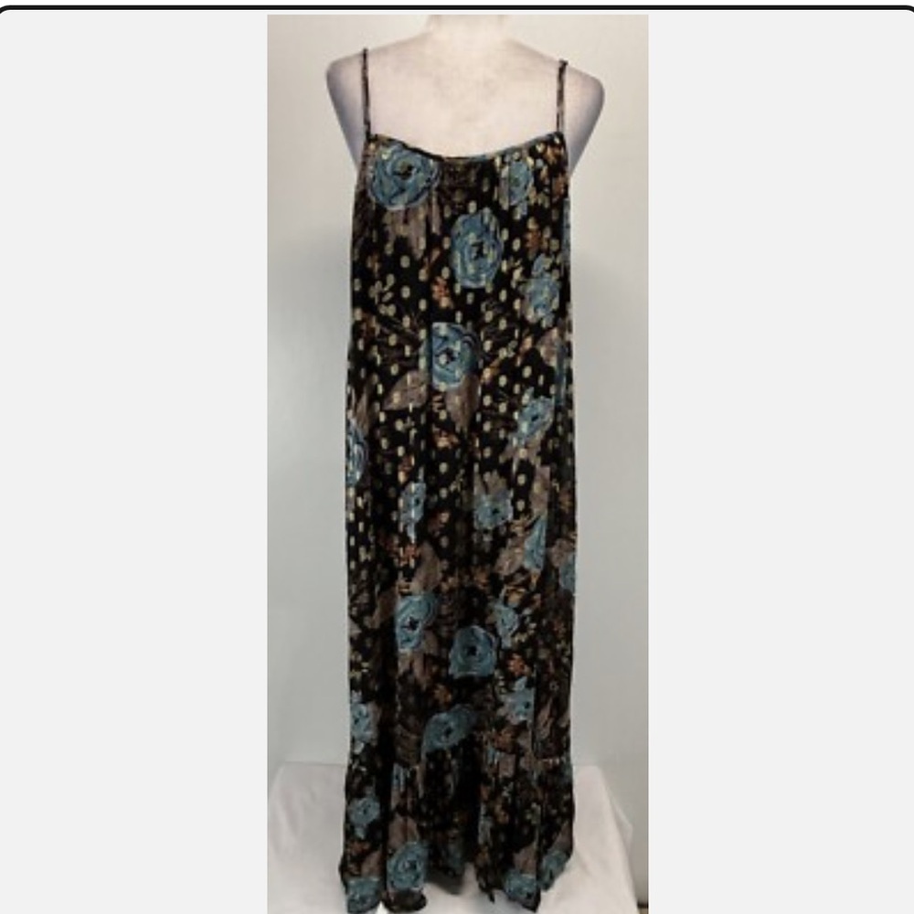NATURAL LIFE Black Maxi Dress with Blue Floral Print